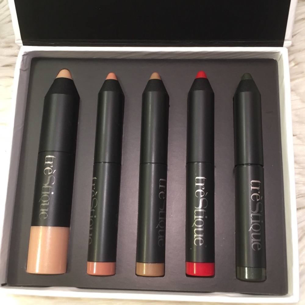 ✨SALE! NIB tréStique Orchid Baroque Collection